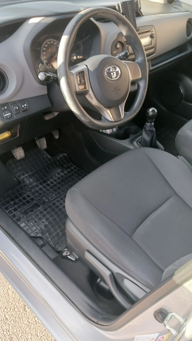 Toyota Yaris 1.33 газ, снимка 8 - Автомобили и джипове - 50239297