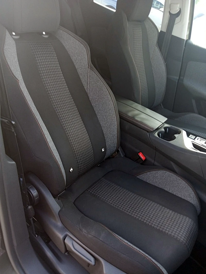 Peugeot 3008 AUTOMATIC, снимка 12 - Автомобили и джипове - 50535292