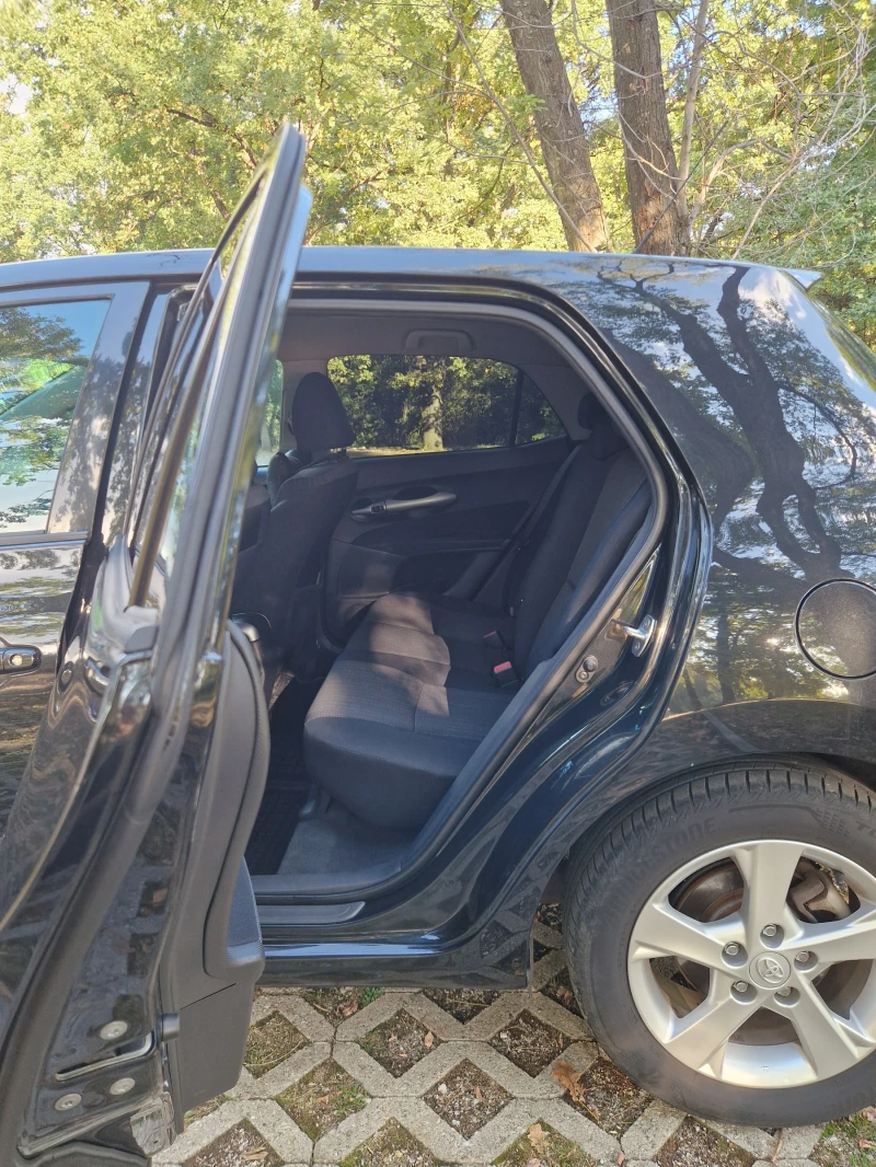 Toyota Auris, снимка 10 - Автомобили и джипове - 52326128
