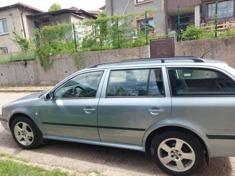 Skoda Octavia 1.9 TDI 4х4, снимка 6 - Автомобили и джипове - 52109497