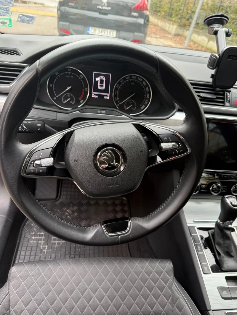 Skoda Superb 4x4, снимка 8 - Автомобили и джипове - 52331612