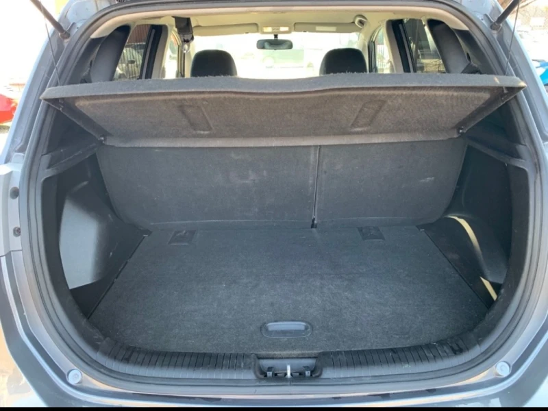 Hyundai Ix20 1.4i, снимка 8 - Автомобили и джипове - 52759370