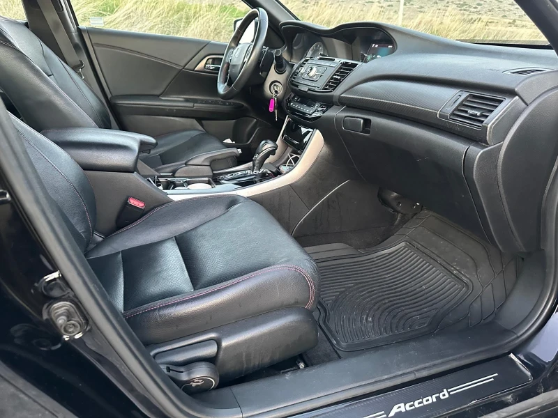 Honda Accord Sport 2.4 бензин автомат, снимка 11 - Автомобили и джипове - 53244359
