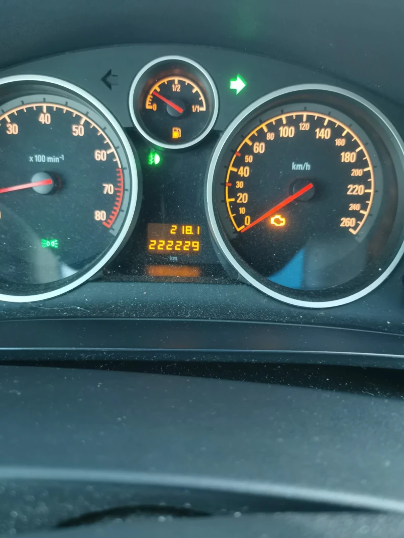 Opel Zafira, снимка 4 - Автомобили и джипове - 53339008