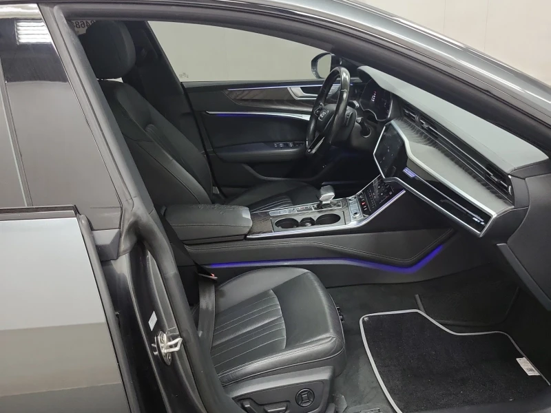 Audi A7 Sportback Technik* CARFAX* АВТО КРЕДИТ* , снимка 8 - Автомобили и джипове - 53416209