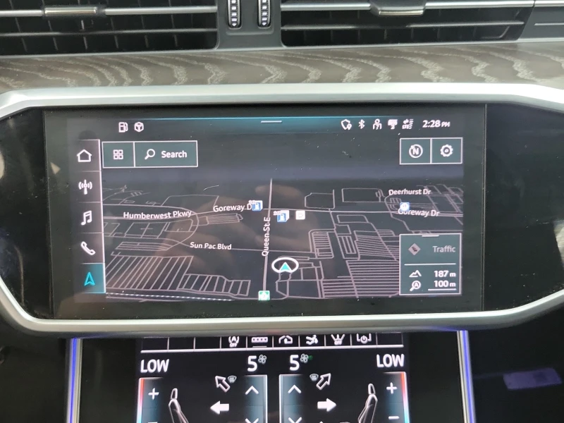 Audi A7 Sportback Technik* CARFAX* АВТО КРЕДИТ* , снимка 13 - Автомобили и джипове - 53416209