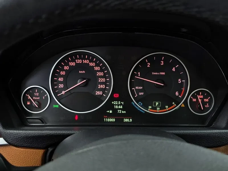 BMW 320 d, снимка 8 - Автомобили и джипове - 54589708