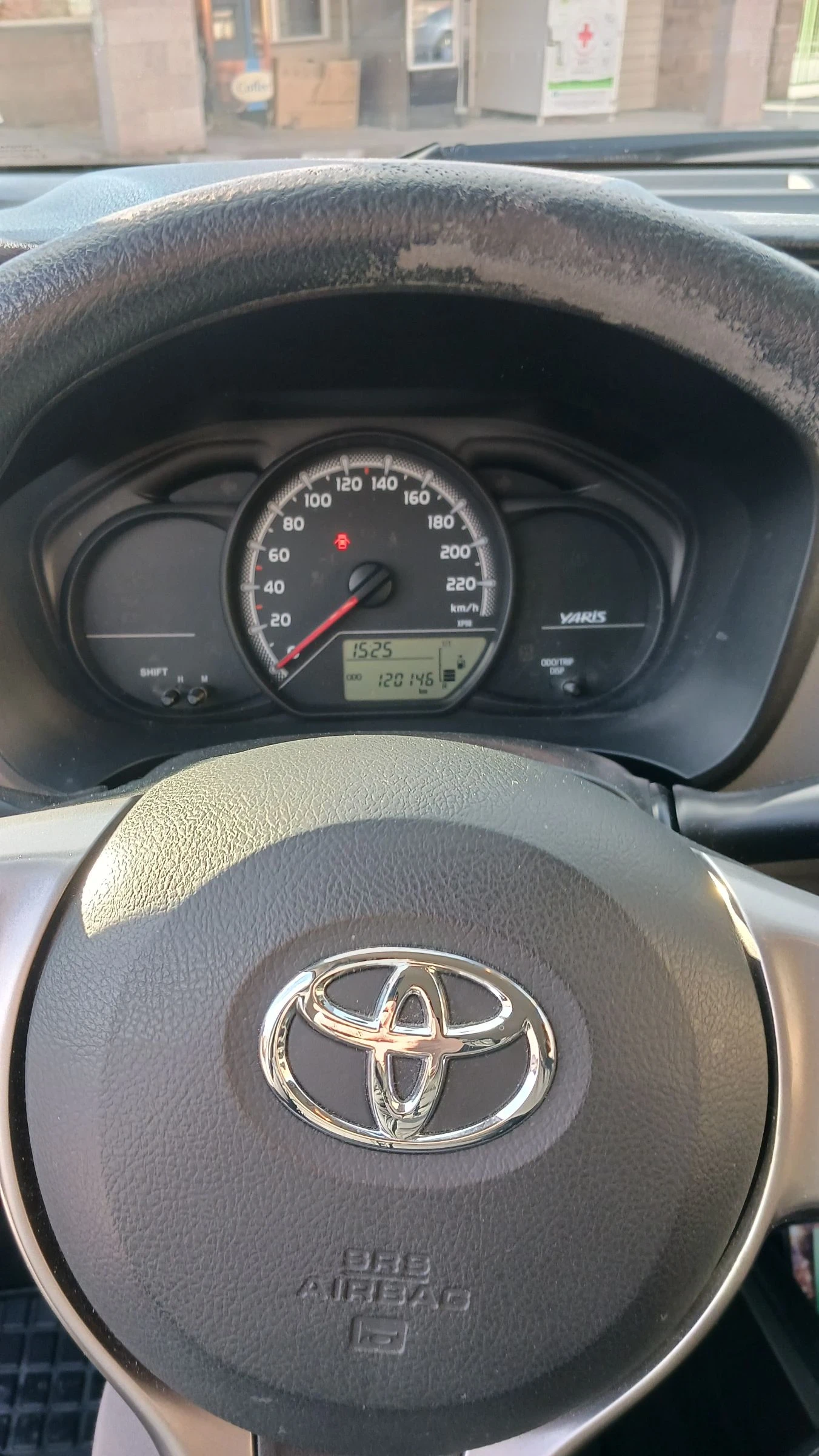 Toyota Yaris 1.33 ��� | Mobile.bg � ����������� 12