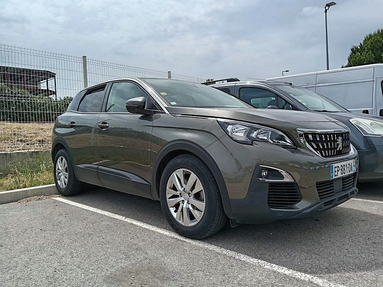 Peugeot 3008 AUTOMATIC - изображение 2