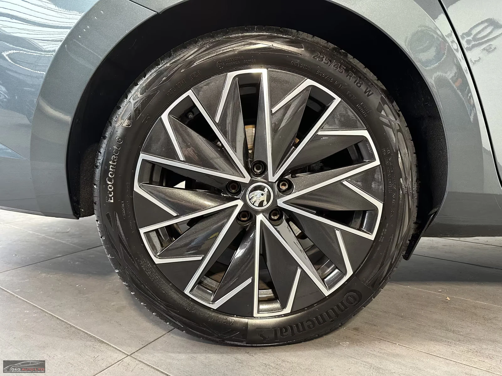 Skoda Superb B.-P./2.0TDI/190HP/DSG/L&K/NAV/MATRIX/ACC/AHK/325f - изображение 4