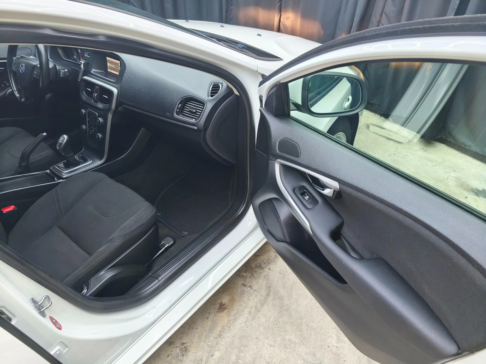 Volvo V40 1.6TDI 6c.k Euro5B | Mobile.bg   11