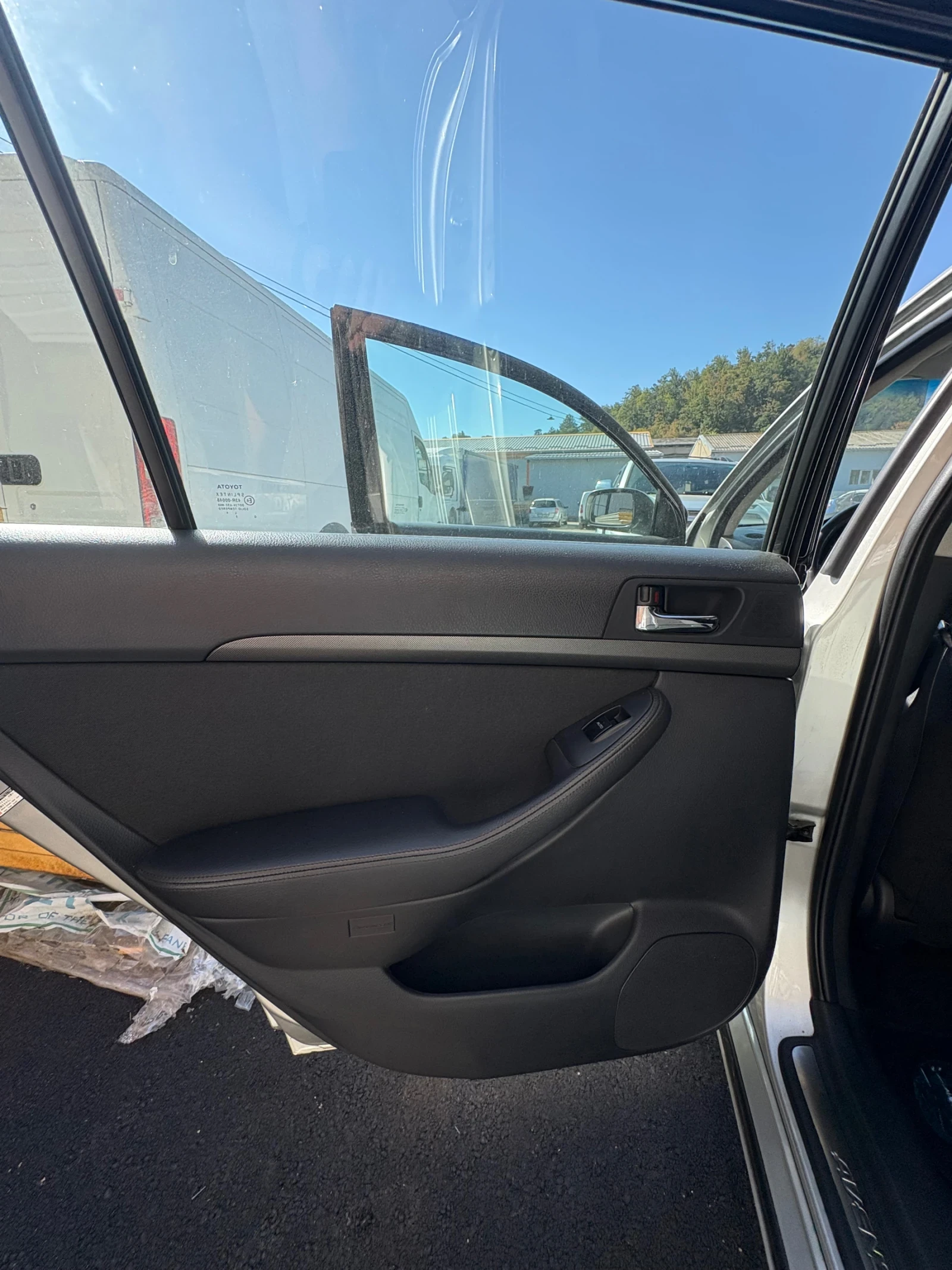 Toyota Avensis  - изображение 8