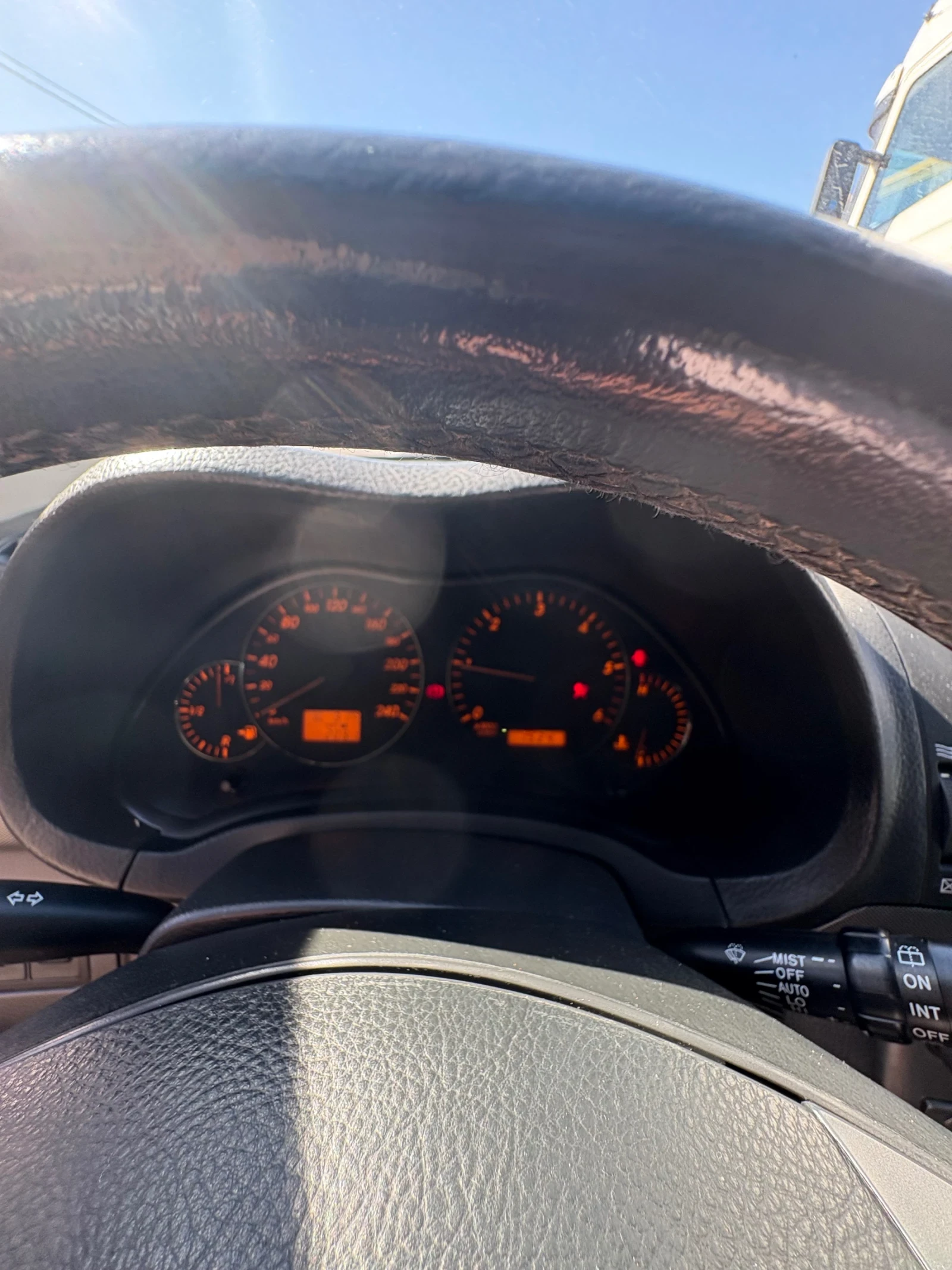 Toyota Avensis  - изображение 4