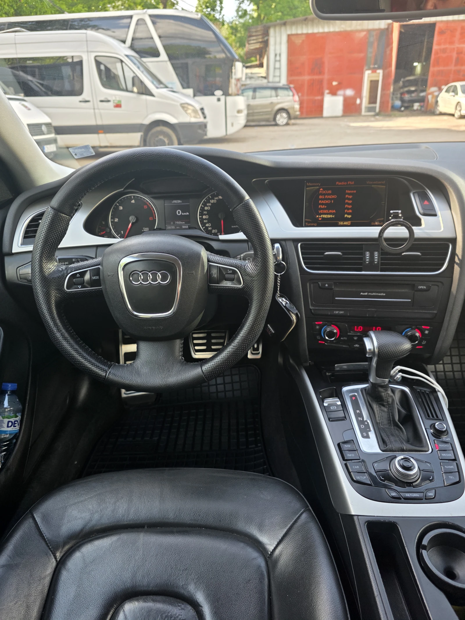 Audi A4 Allroad 3.0TDI 4X4 БАРТЕР, снимка 10 - Автомобили и джипове - 53145823