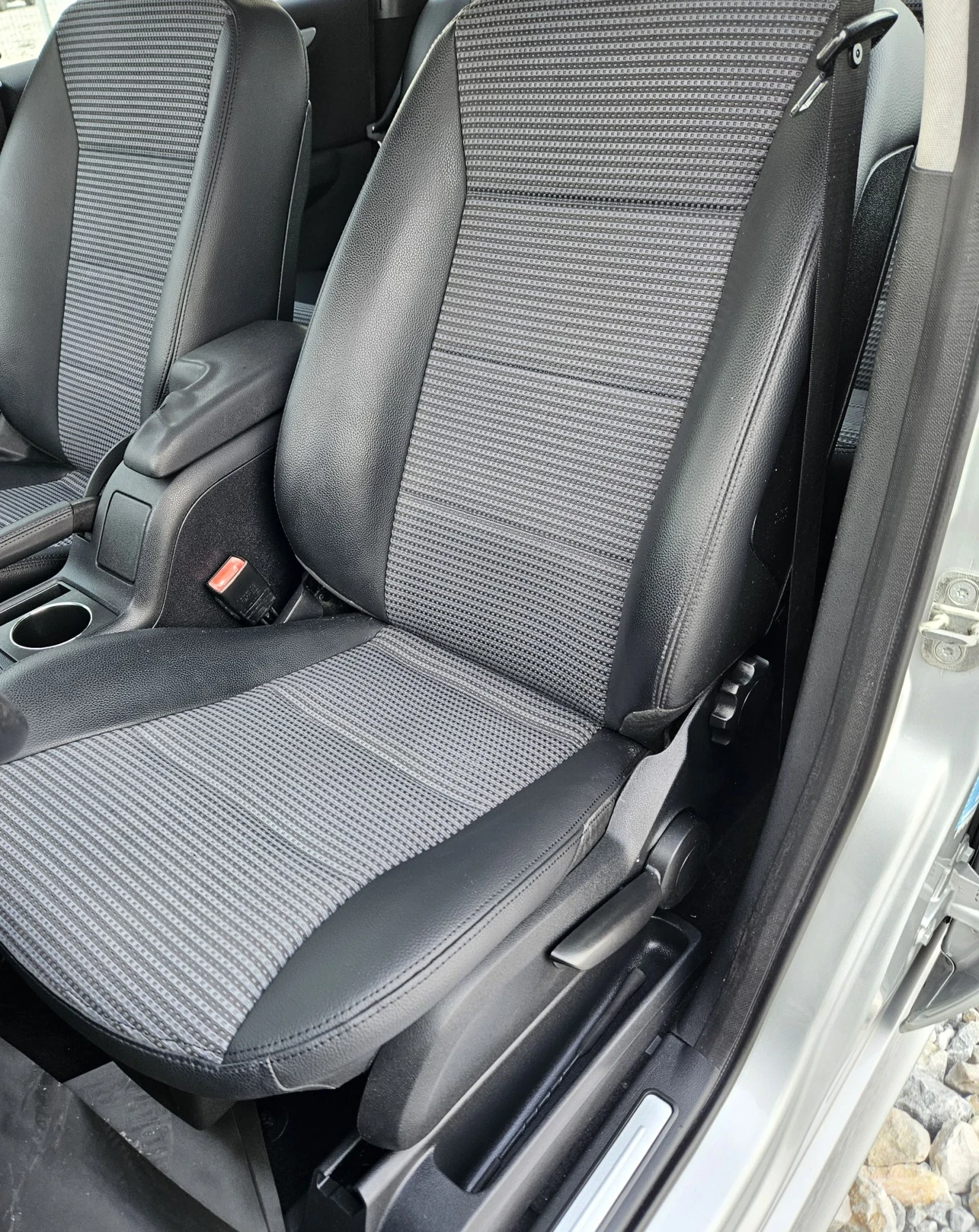 Mercedes-Benz B 200  - изображение 10