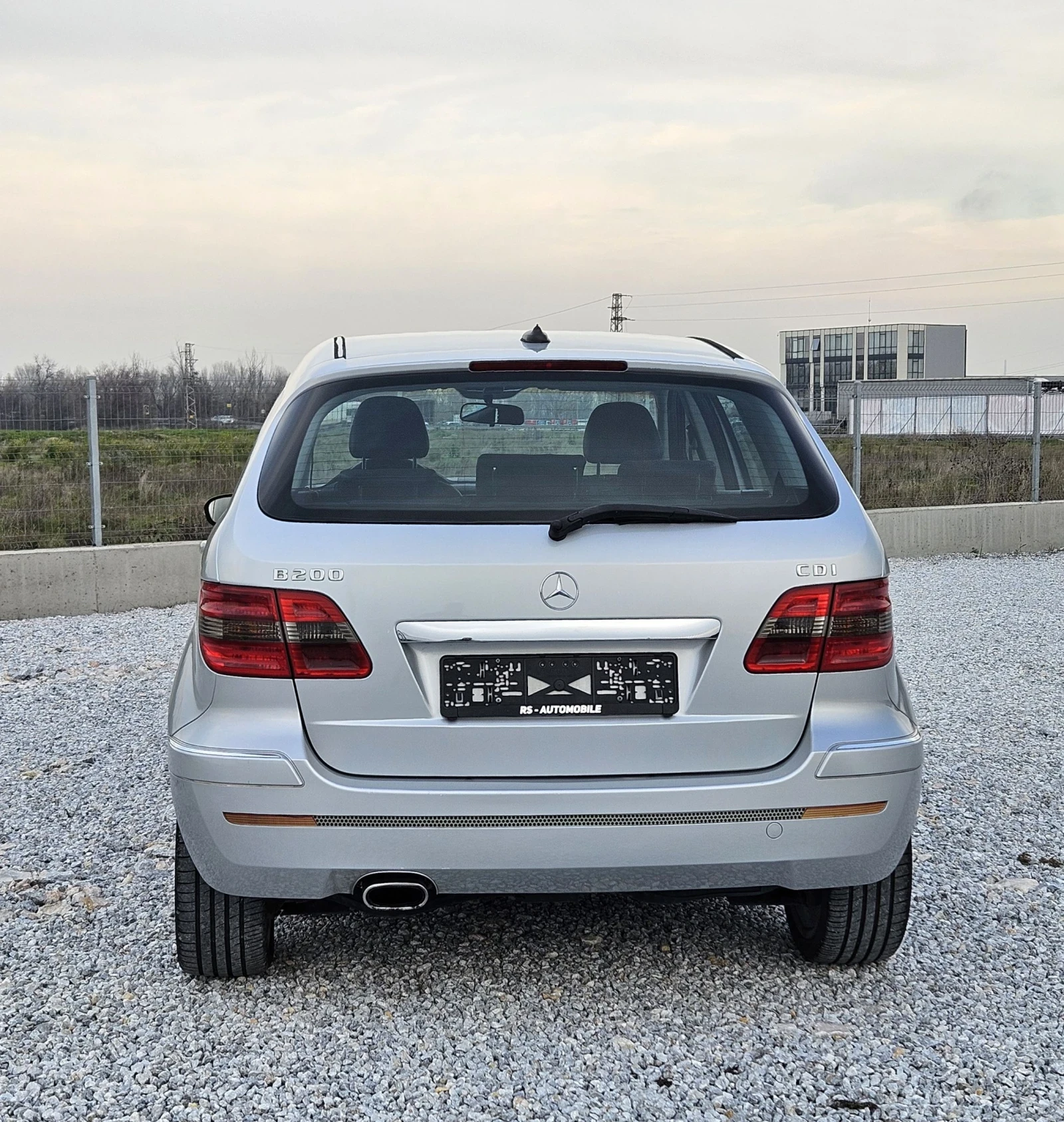 Mercedes-Benz B 200  - изображение 6