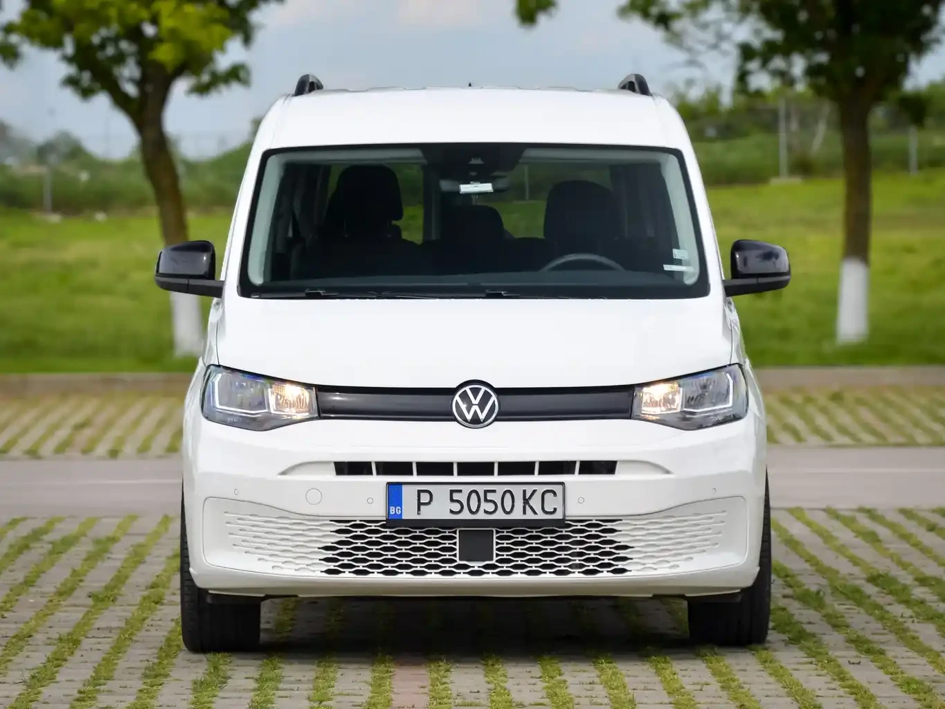VW Caddy 2, О TDI 102 k.c 6MT / N1 - товарен c 5 места, снимка 2 - Автомобили и джипове - 53768683