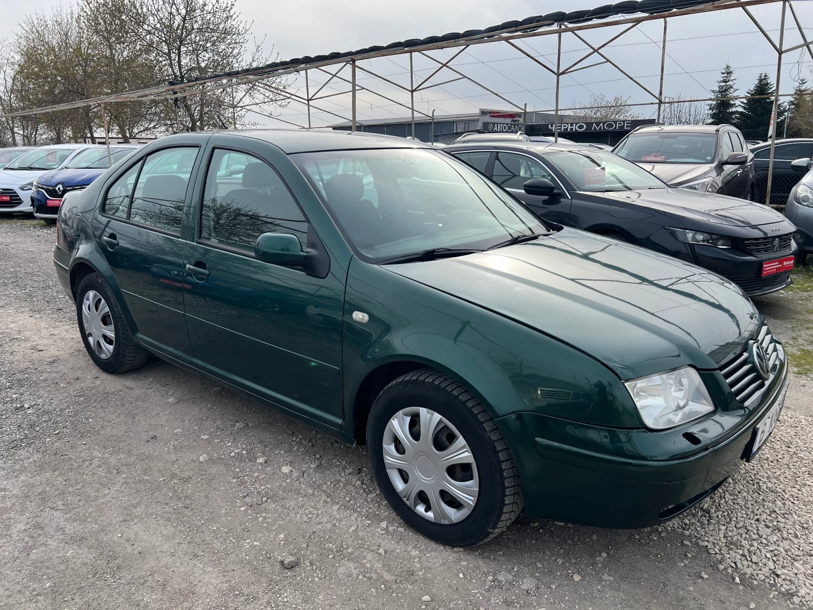 VW Bora 1.6i ГАЗ/КЛИМАТРОНИК, снимка 2 - Автомобили и джипове - 54211997