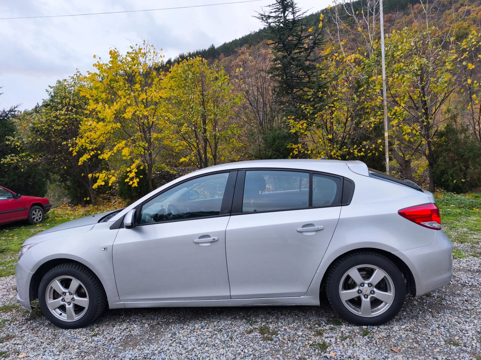 Chevrolet Cruze, снимка 4 - Автомобили и джипове - 54359983