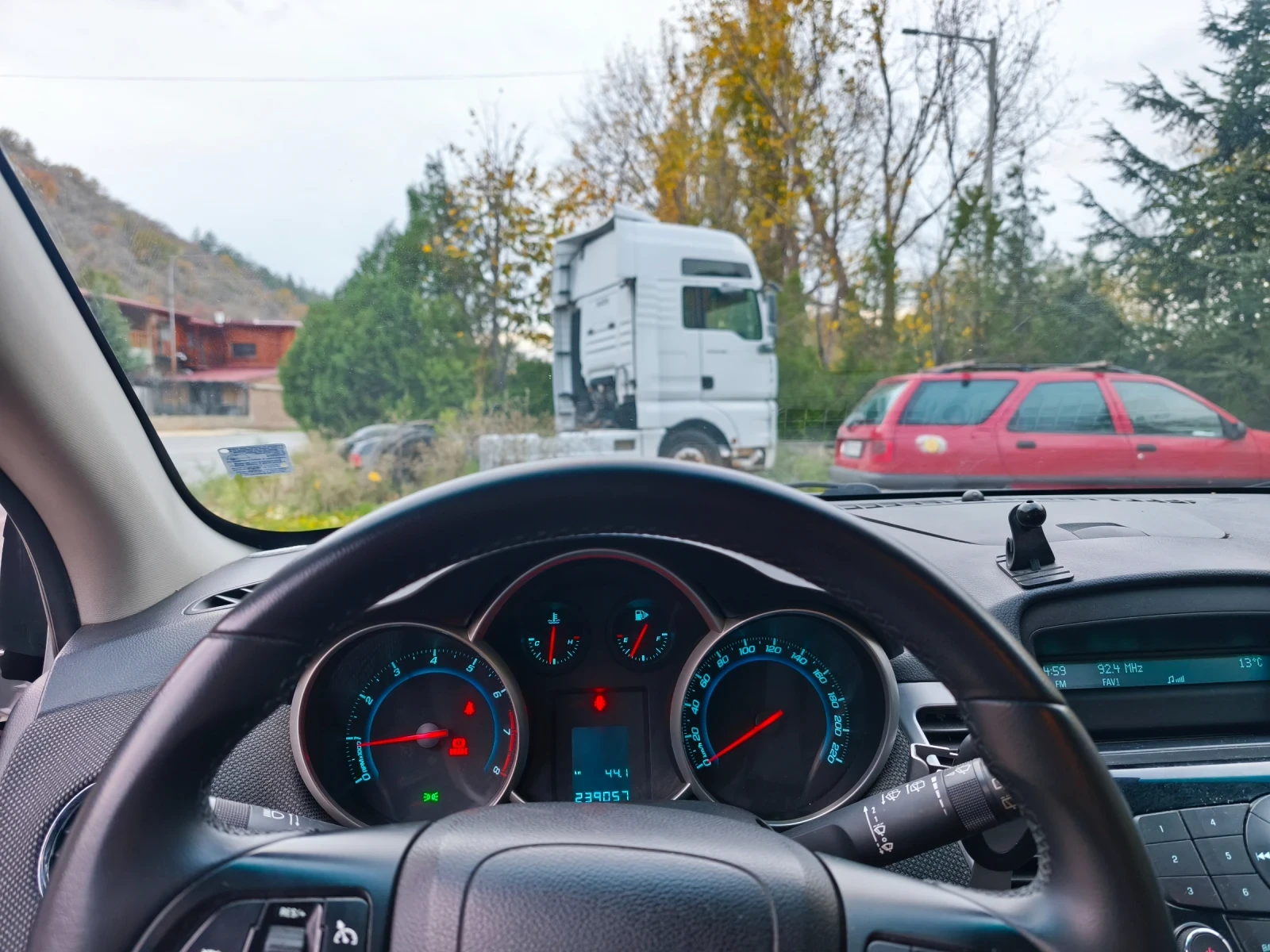 Chevrolet Cruze, снимка 8 - Автомобили и джипове - 54359983