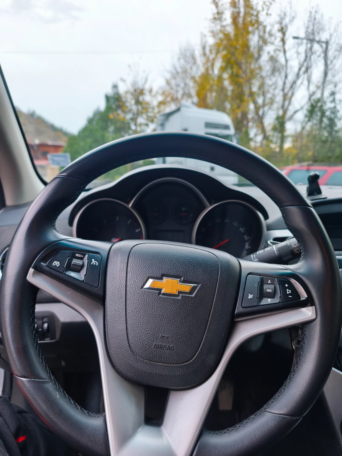 Chevrolet Cruze, снимка 9 - Автомобили и джипове - 54359983