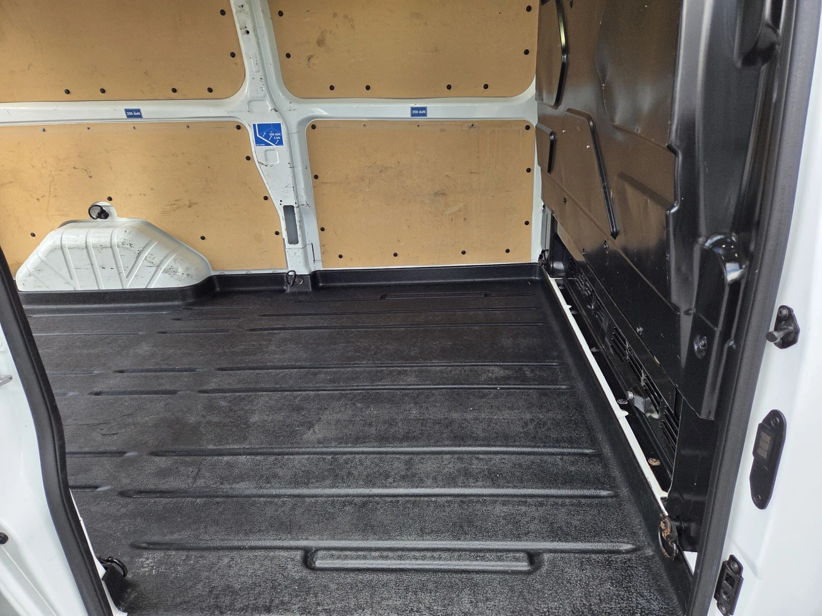 Ford Transit Custom 2.0 TDCI , снимка 12 - Автомобили и джипове - 54596578