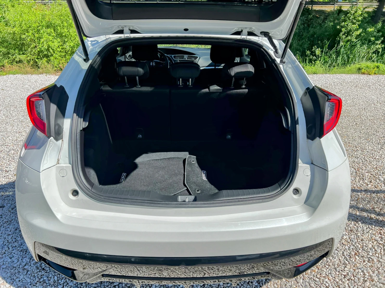 Honda Civic 1.8i 112000km Euro6 Swiss Edition, снимка 14 - Автомобили и джипове - 54666316