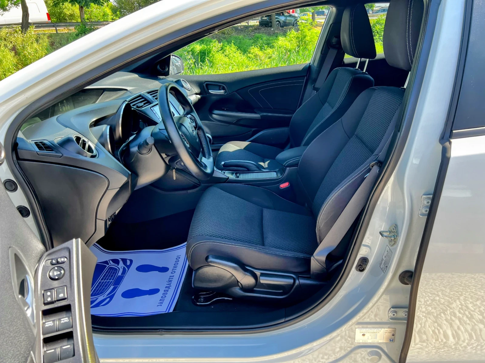 Honda Civic 1.8i 112000km Euro6 Swiss Edition, снимка 10 - Автомобили и джипове - 54666316