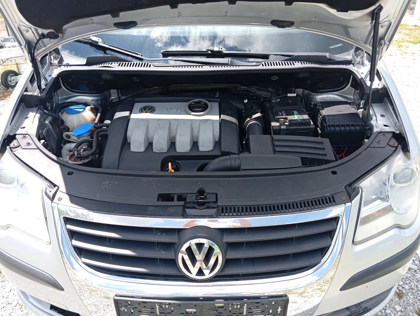 VW Touran 1.9-D-105��-6+ 1�����-����������� | Mobile.bg � ����������� 17