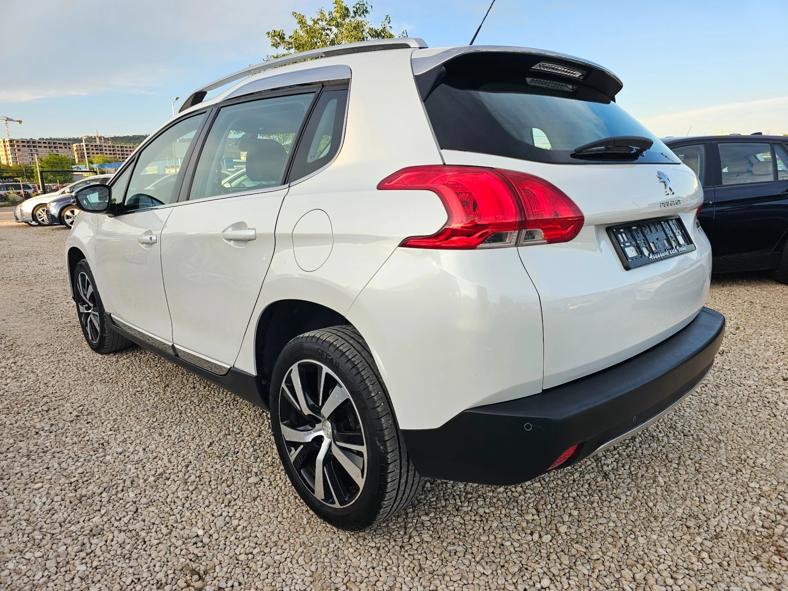 Peugeot 2008 1.6HDI, Allure , снимка 6 - Автомобили и джипове - 54861562