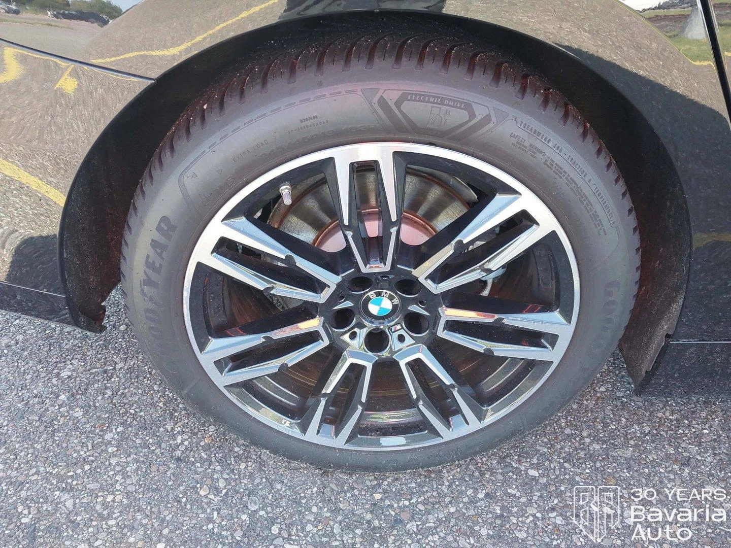 BMW 520 i M Sport Paket Steptronic, снимка 17 - Автомобили и джипове - 54970076