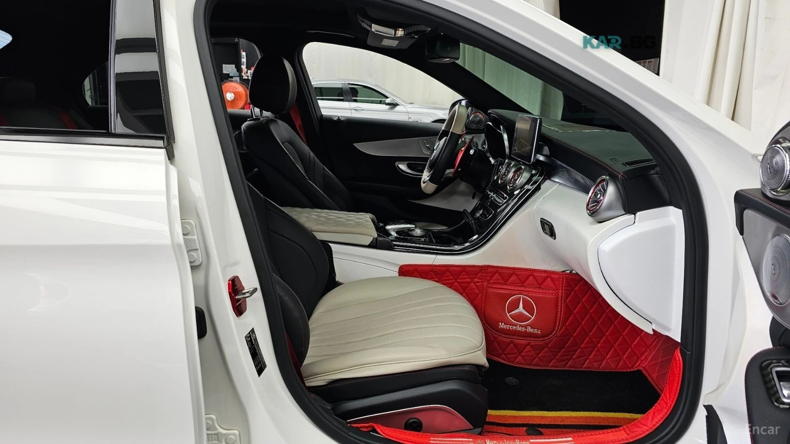 Mercedes-Benz C 43 AMG 4MATIC* КОЖА* ПОДГРЕВ* BURMASTER* PANO* 360, снимка 11 - Автомобили и джипове - 55409566