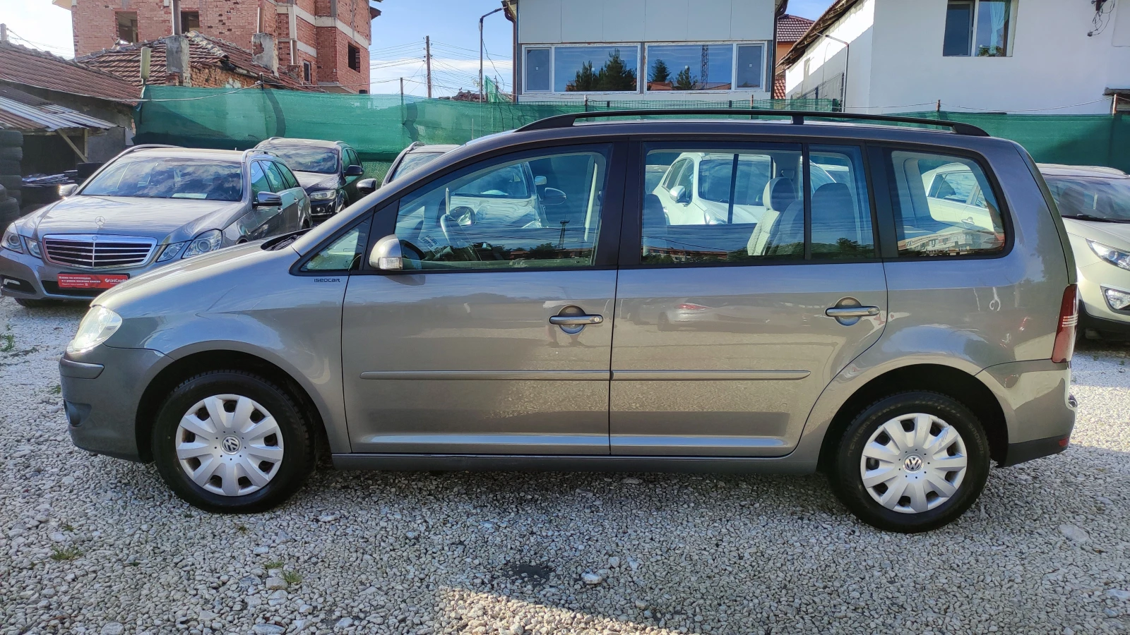 VW Touran 1.9 TDI DSG BLS FACELIFT, снимка 2 - Автомобили и джипове - 55714663