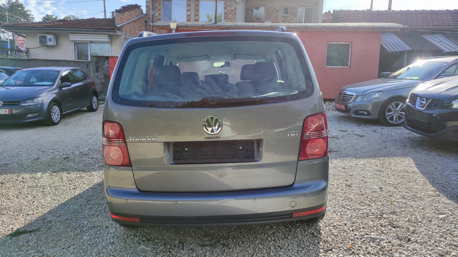 VW Touran 1.9 TDI DSG BLS FACELIFT, снимка 10 - Автомобили и джипове - 55714663