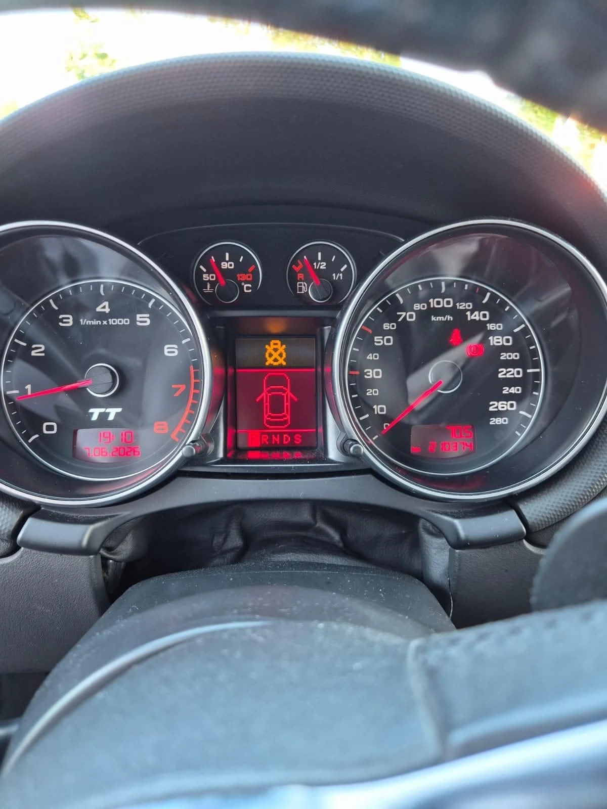 Audi Tt 2.0 AVTOMAT, снимка 8 - Автомобили и джипове - 55728316