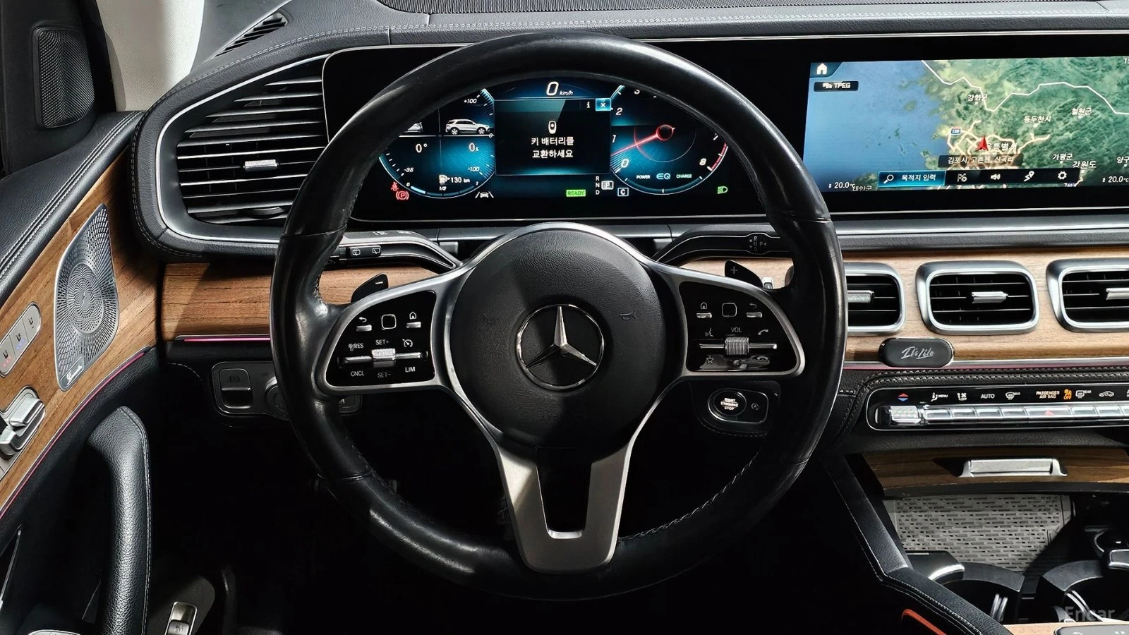 Mercedes-Benz GLE 450 AMG Line| AIR| DISTRO| ОБДУХ| 360| HUD| 3 AC| , снимка 12 - Автомобили и джипове - 56136108