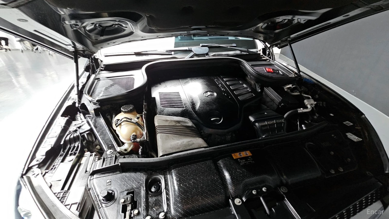 Mercedes-Benz GLE 450 AMG Line| AIR| DISTRO| ОБДУХ| 360| HUD| 3 AC| , снимка 8 - Автомобили и джипове - 56136108