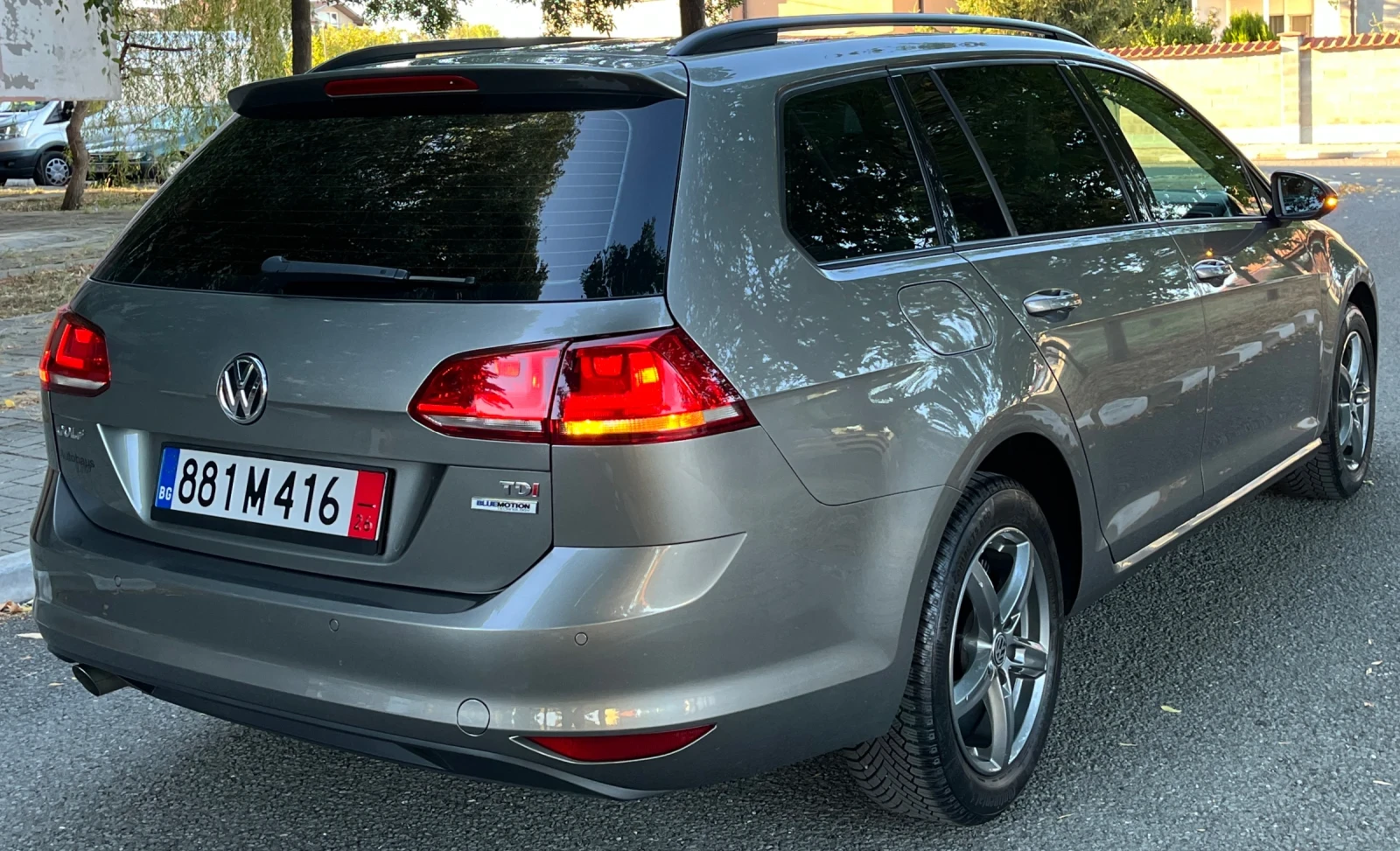 VW Golf 1.6TDI/110/2016/ГОДИНА, снимка 5 - Автомобили и джипове - 56149451