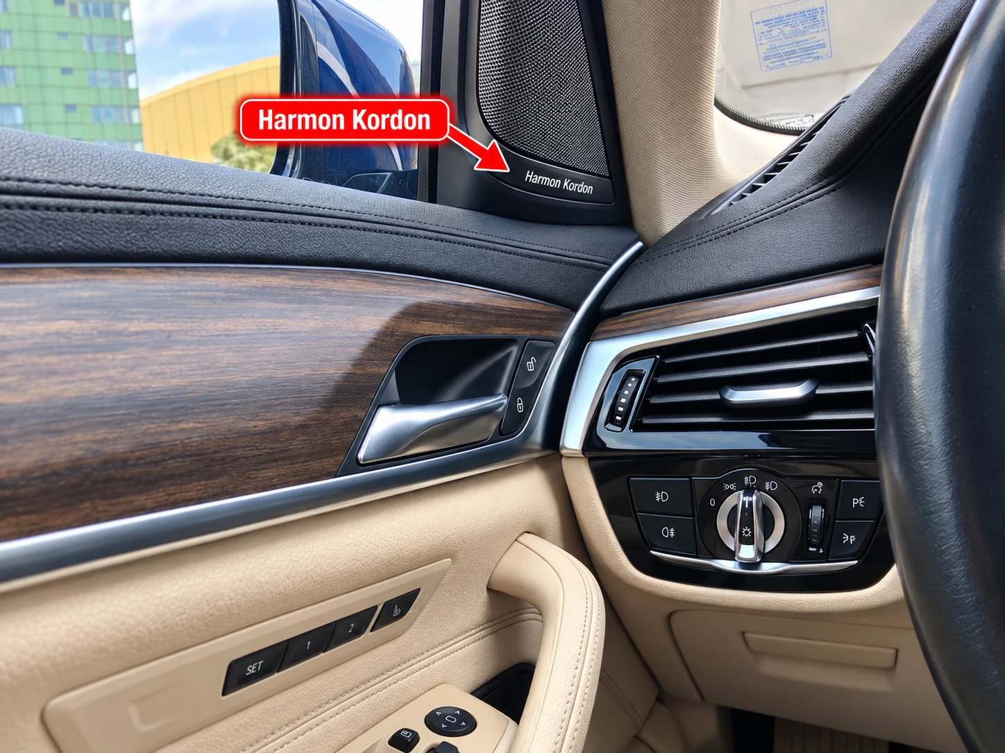 BMW 530 | HUD | 360  | Harman Kardon, снимка 13 - Автомобили и джипове - 56319215