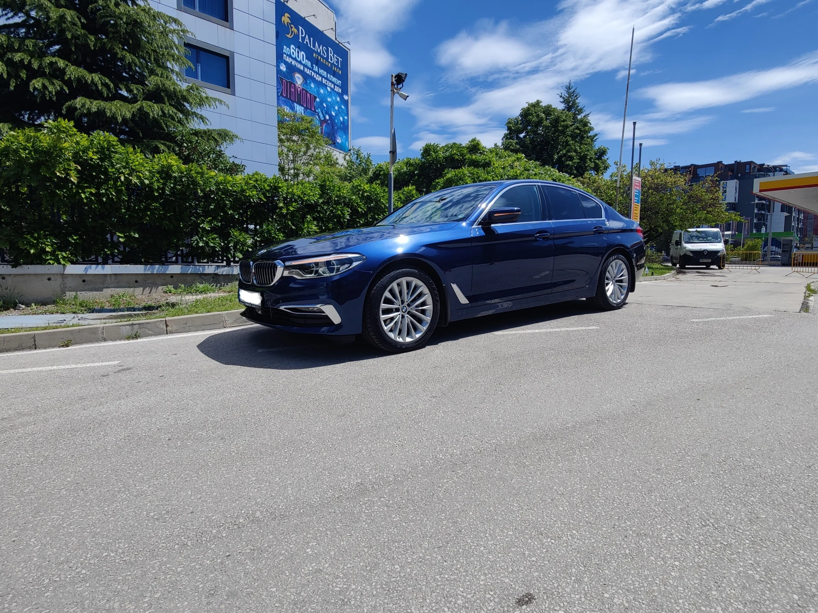 BMW 530 | HUD | 360  | Harman Kardon, снимка 4 - Автомобили и джипове - 56319215