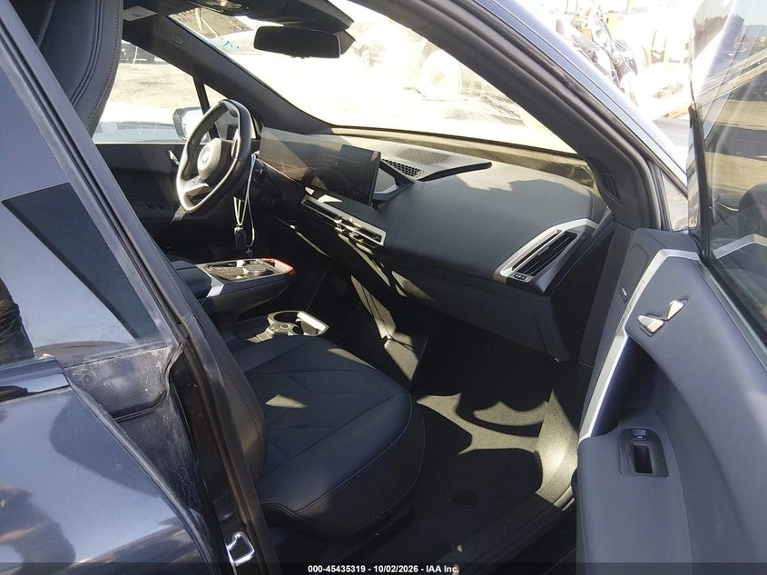 BMW iX xDrive50, снимка 5 - Автомобили и джипове - 56405844