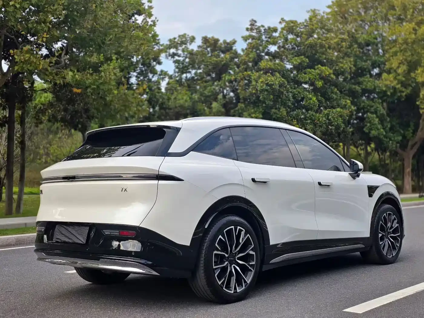 Zeekr 7X 2025* DRIVING EDITION* 360* �����* �����* ������ � | Mobile.bg � ����������� 4