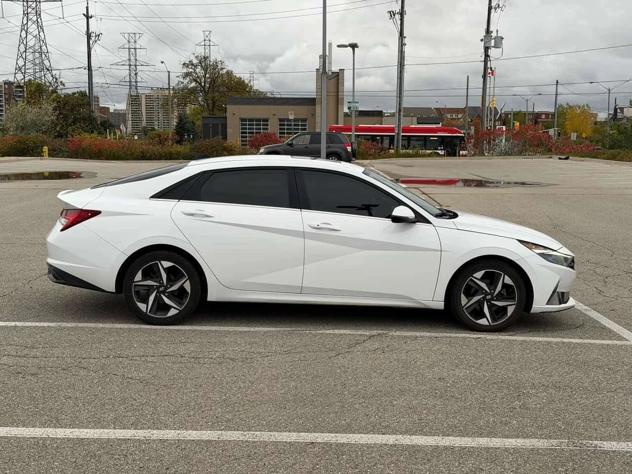 Hyundai Elantra, снимка 3 - Автомобили и джипове - 56685536
