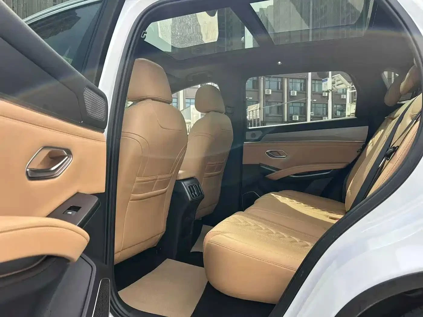 BYD Song L, снимка 7 - Автомобили и джипове - 56687017