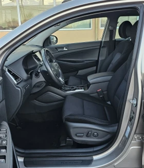 Hyundai Tucson 2.0 CRDI 4WD 185к.с. Keyless Панорама, снимка 7