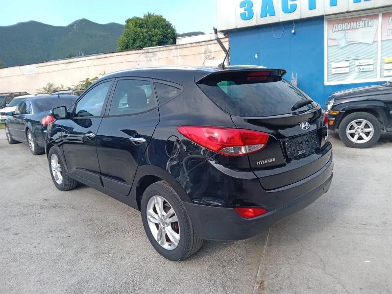 Hyundai IX35 2.0CRDI !4x4!, снимка 5 - Автомобили и джипове - 42204870