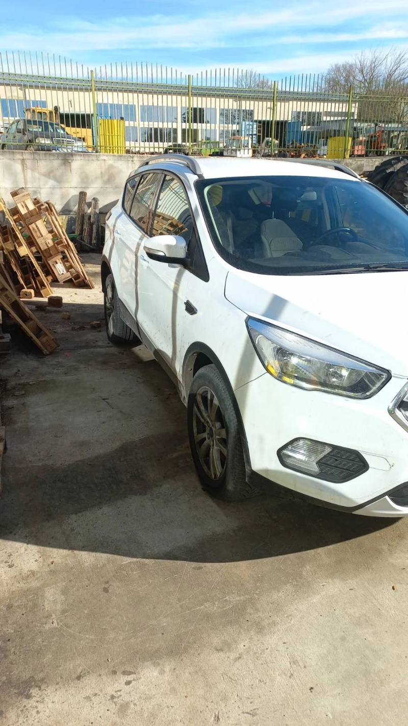 Ford Kuga, снимка 2 - Автомобили и джипове - 48571254