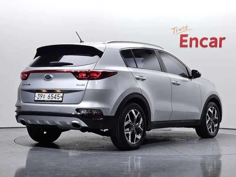 Kia Sportage The Bold Diesel 1.6 2Wd Prestige, снимка 2 - Автомобили и джипове - 55046884