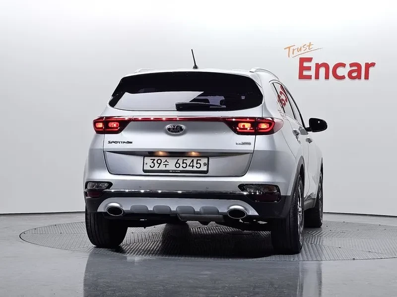 Kia Sportage The Bold Diesel 1.6 2Wd Prestige, снимка 4 - Автомобили и джипове - 55046884