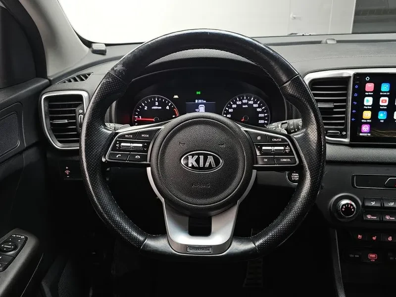 Kia Sportage The Bold Diesel 1.6 2Wd Prestige, снимка 13 - Автомобили и джипове - 55046884